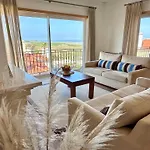 T2 Sea View, Pool, Golf, Del Rey, Obidos B10 Apartment *
